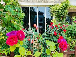 ATRIUM FENGZHU HOMESTAY