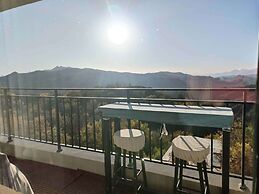 ATRIUM FENGZHU HOMESTAY