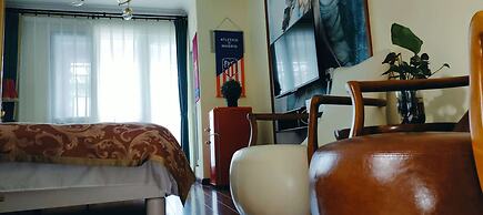 ATRIUM FENGZHU HOMESTAY