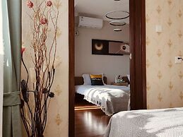 ATRIUM FENGZHU HOMESTAY