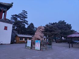 ATRIUM FENGZHU HOMESTAY