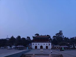 ATRIUM FENGZHU HOMESTAY