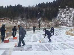 ATRIUM FENGZHU HOMESTAY