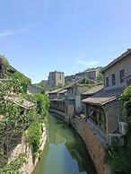 ATRIUM FENGZHU HOMESTAY