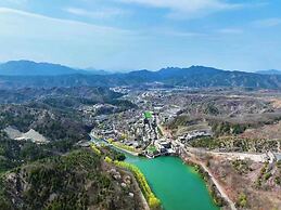 ATRIUM FENGZHU HOMESTAY