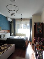 ATRIUM FENGZHU HOMESTAY