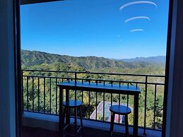 ATRIUM FENGZHU HOMESTAY