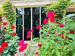 ATRIUM FENGZHU HOMESTAY