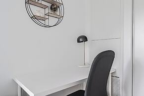 RS Suites - Eaton Centre