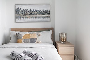 RS Suites - Eaton Centre