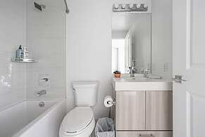 RS Suites - Eaton Centre