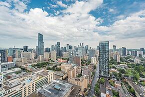 RS Suites - Eaton Centre