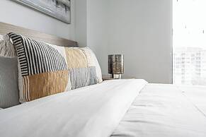 RS Suites - Eaton Centre