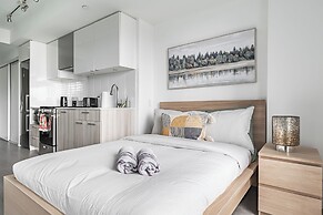 RS Suites - Eaton Centre