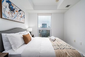 RS Suites - Eaton Centre