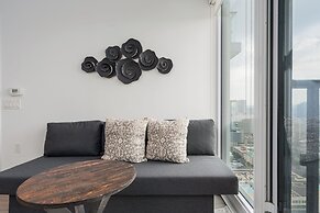 RS Suites - Eaton Centre