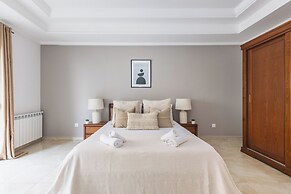 Luxueux Appartement à Bir Mourad Raïs