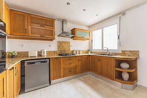 Luxueux Appartement à Bir Mourad Raïs