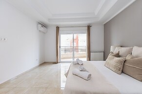 Luxueux Appartement à Bir Mourad Raïs