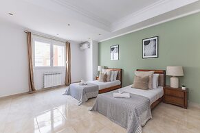 Luxueux Appartement à Bir Mourad Raïs