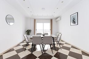 Luxueux Appartement à Bir Mourad Raïs