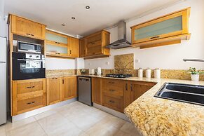 Luxueux Appartement à Bir Mourad Raïs