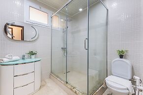 Luxueux Appartement à Bir Mourad Raïs