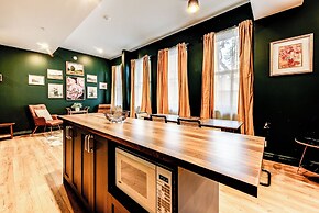 Majestic 3-Bedroom Designer Apartment