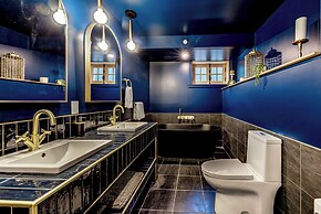 Majestic 3-Bedroom Designer Apartment