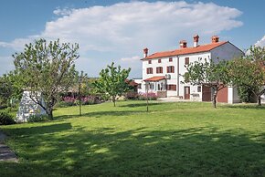Boutique House Rustikana with pool Korte