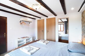 Boutique House Rustikana with pool Korte