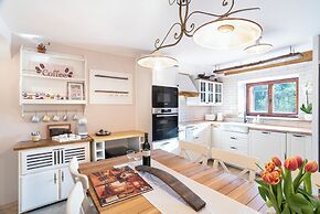 Boutique House Rustikana with pool Korte