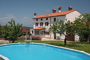 Boutique House Rustikana with pool Korte