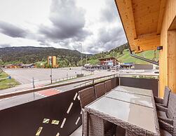 Lively Apartment Near the ski Area