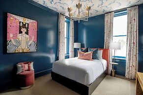 The Bell Athens by Kasa Living