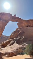 Wadi Rum Hikes & Camp