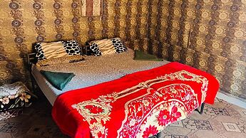 Wadi Rum Hikes & Camp