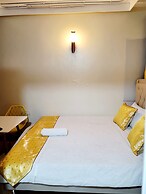 Sunrise Suites