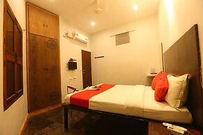 Le Apex Guest House