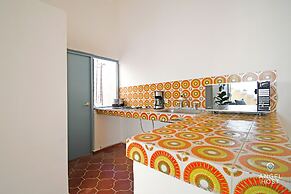 Colorful Zen APTs 2 Blocks to the Beach