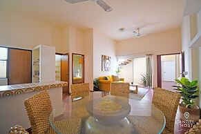 Colorful Zen APTs 2 Blocks to the Beach