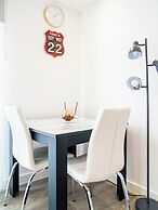 Perfectly Located Apartment - Sheffield City