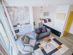 Vibrant Bright Apartment Sheffield Sleeps 2