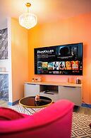 Outstanding Deluxe Self Contained City Apartment