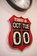 Outstanding Deluxe Self Contained City Apartment