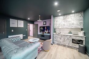 Sheffield City Apartment Oasis