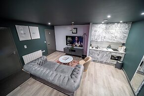Sheffield City Apartment Oasis