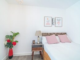 Cozy Urban Escape in Sheffield