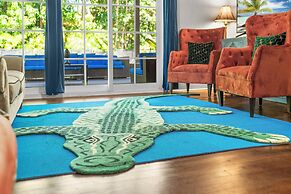 2 Mansions Pool Garden & BBQ Sleeps 22-8 BR