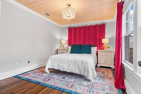 2 Mansions Pool Garden & BBQ Sleeps 22-8 BR